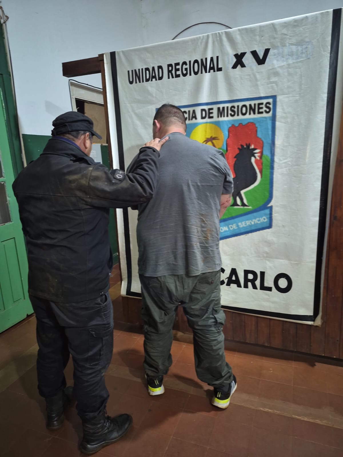 Tres demorados y una motocicleta retenida durante controles policiales en Montecarlo 3